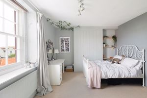 Bedroom- click for photo gallery